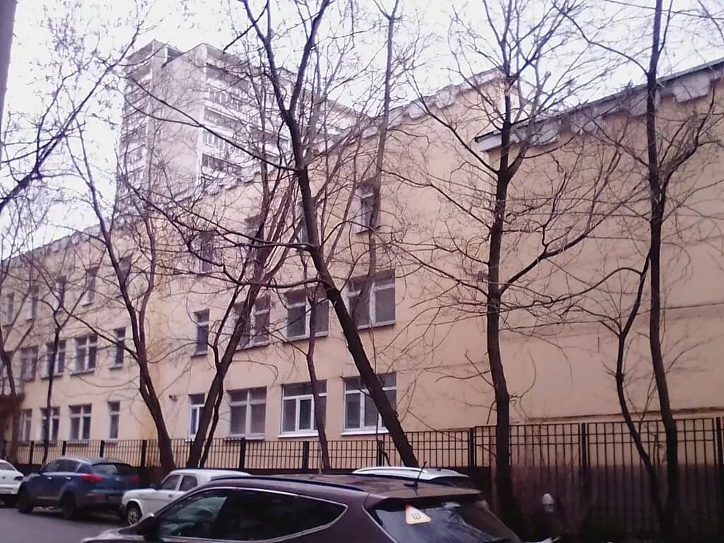 Школа № 2107, здание школы на Васнецова — фото 4