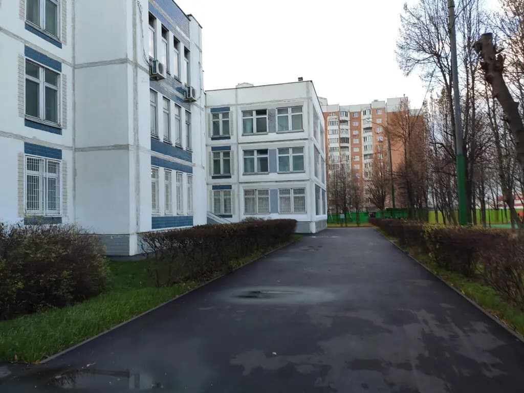 Школа № 1564 имени Героя Советского Союза А.П. Белобородова, детский сад Радуга — фото 2