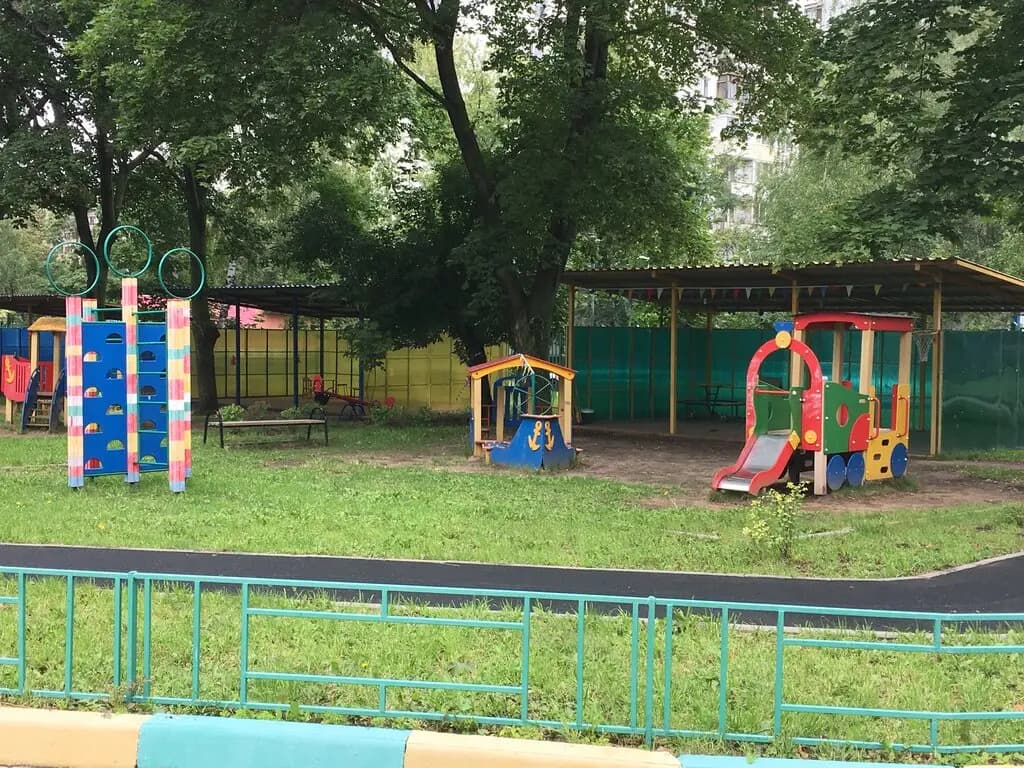 Школа имени дважды Героя Советского Союза И.С. Полбина, дошкольные группы, корпус № 1 — фото 4