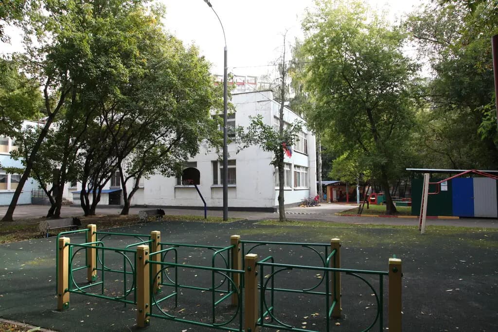 Школа имени дважды Героя Советского Союза И.С. Полбина, дошкольные группы, корпус № 6 — фото 8