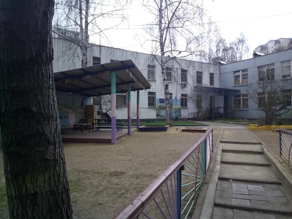 Школа имени дважды Героя Советского Союза И.С. Полбина, дошкольные группы, корпус № 6 — фото 9