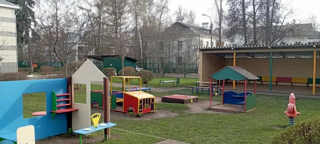 Школа № 8, дошкольное отделение Солнышко, здание № 4 — фото 1