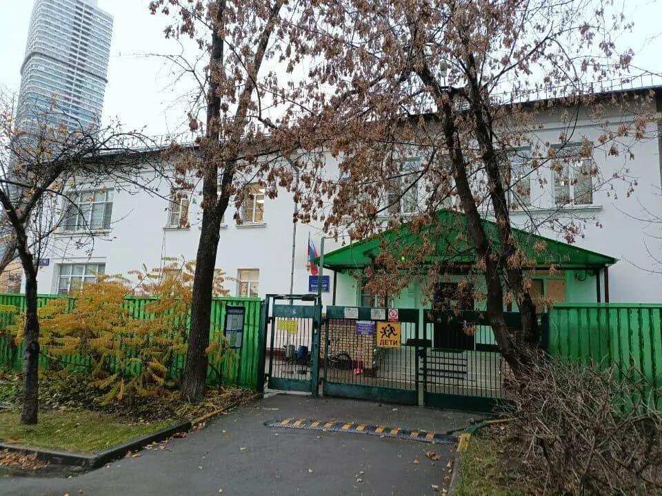 Школа № 1499 имени Героя Советского Союза И. А. Докукина, Цветочная поляна — фото 5