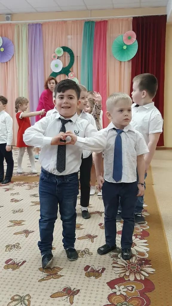 Средняя общеобразовательная школа имени Д.И. Зернова, детский сад Ромашка — фото 2