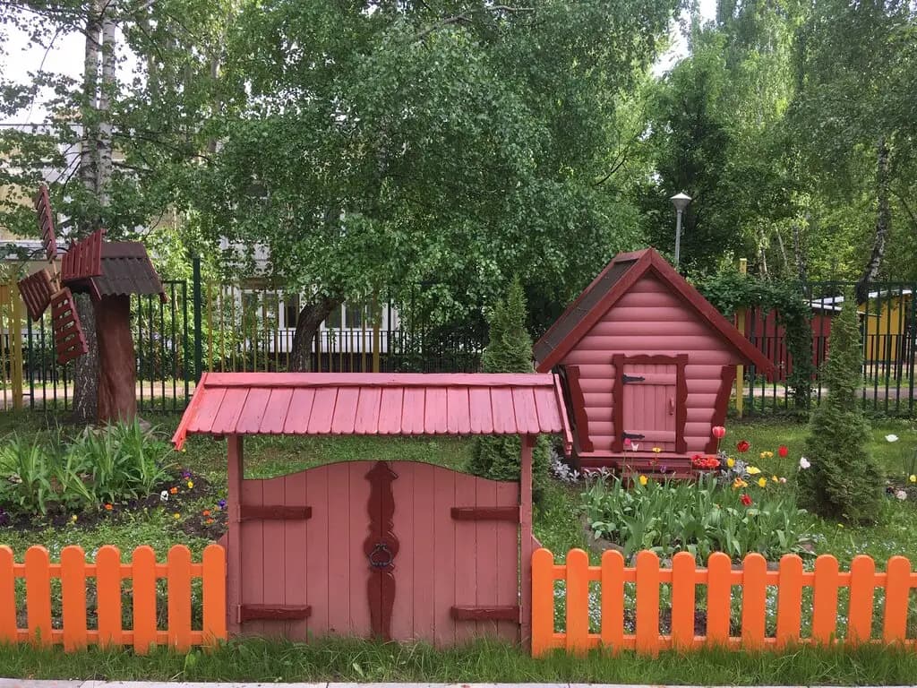 Школа № 1034 имени Героя Советского Союза В. В. Маркина, здание № 12 — фото 2