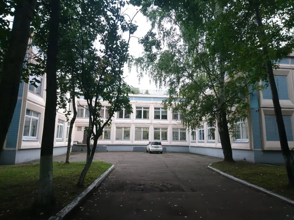 Школа № 705, корпус № 4 — фото 1