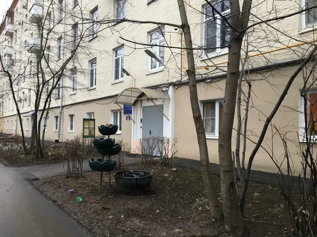Школа № 1499 имени Героя Советского Союза Ивана Архиповича Докукина, Чудесная лужайка — фото 2