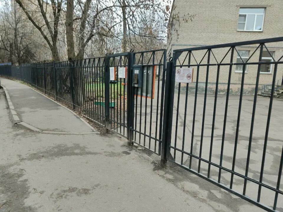 Средняя общеобразовательная школа № 3 с углубленным изучением отдельных предметов, здание № 2, дошкольное отделение — фото 2