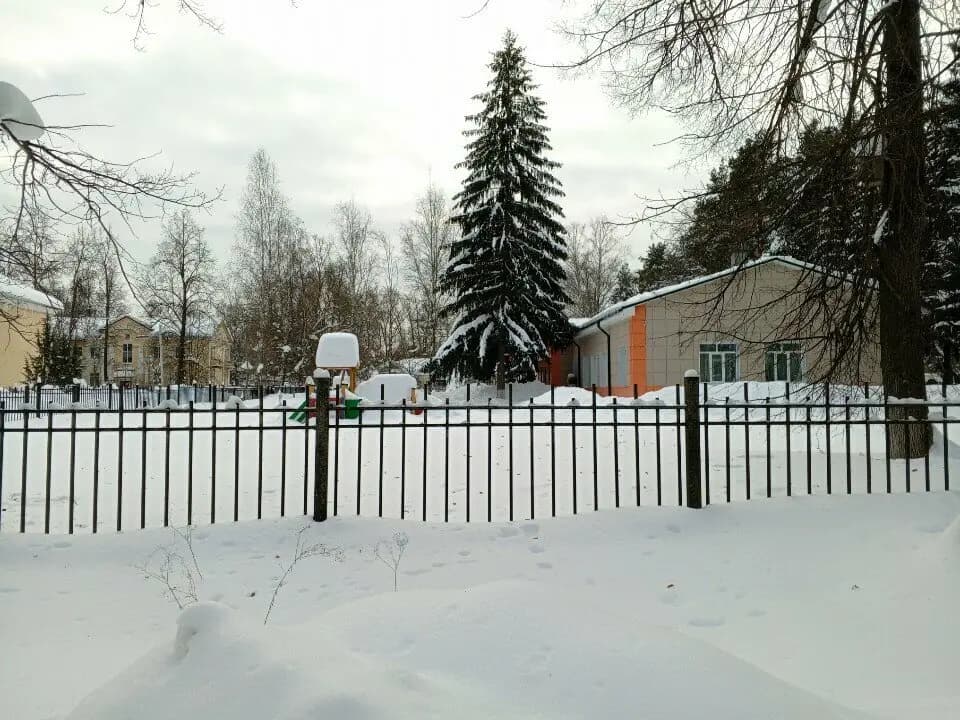 Средняя общеобразовательная школа № 30 им. Героя Советского Союза Б. В. Бирюкова — фото 2